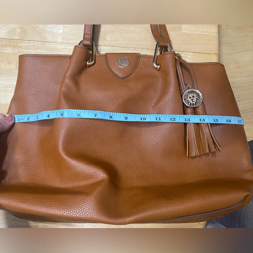 Anne Klein Tan Tote with Gold Accents - Picture 10 of 12